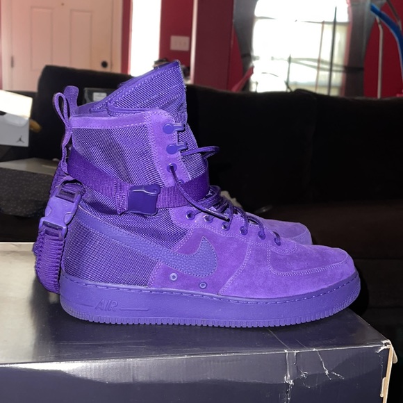 “Court purple” SF AF1 Nike size 15 - Picture 6 of 9